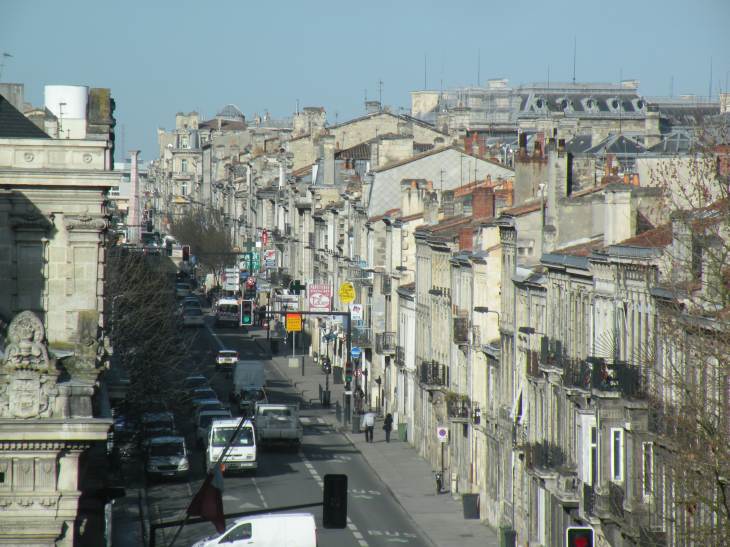  Cours de la Marne et colonne de la place de la Victoire